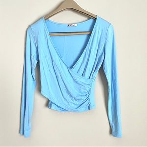 📉 Kira Cropped Wrap-Around Top